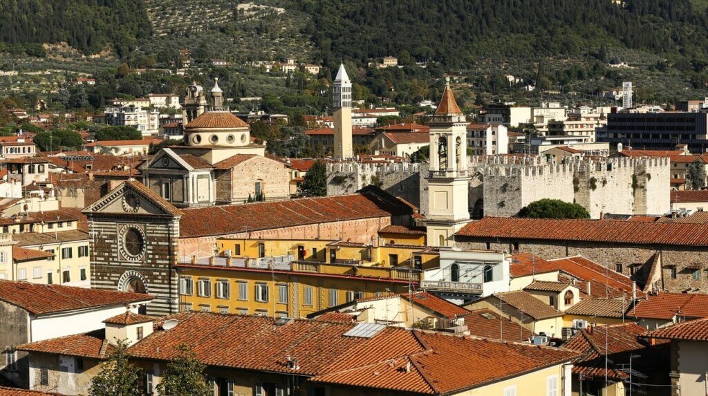 panorama di prato oggi